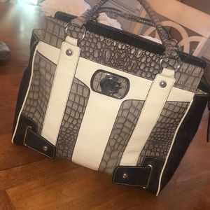 Guess purse